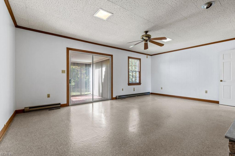 Photo 13 of 46 residential for sale in Franklin virginia