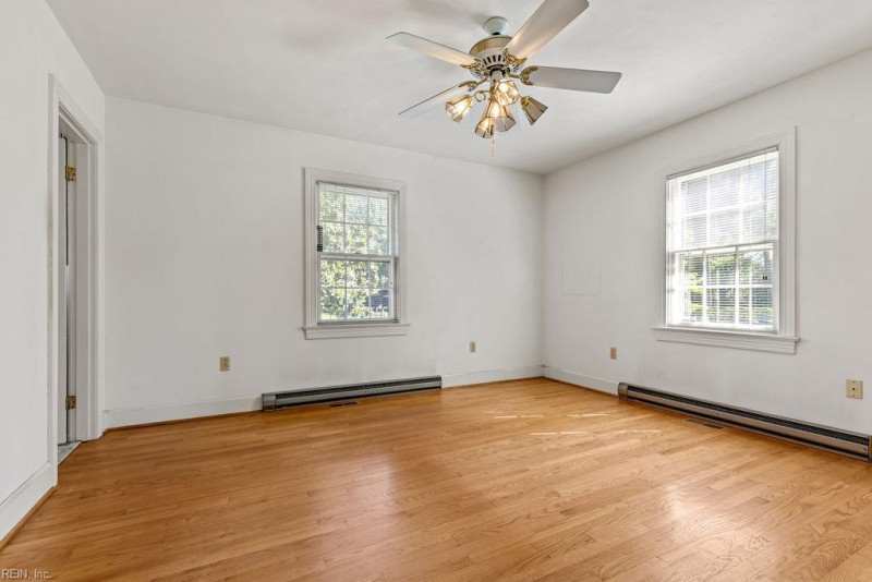 Photo 22 of 46 residential for sale in Franklin virginia