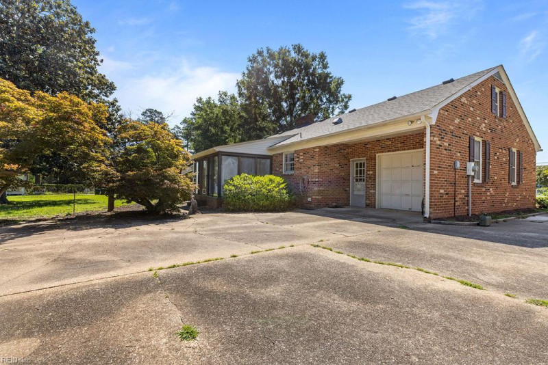 Photo 35 of 46 residential for sale in Franklin virginia