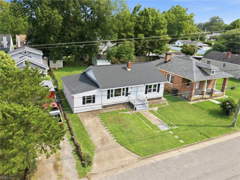Photo 10 of 48 residential for sale in Newport News virginia