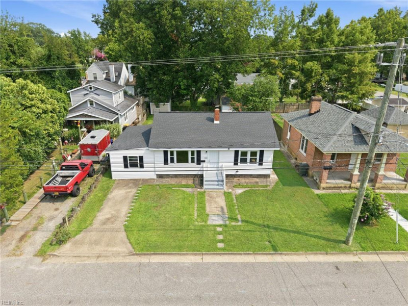 Photo 11 of 48 residential for sale in Newport News virginia