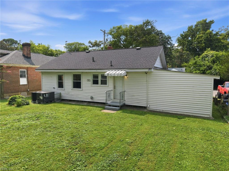 Photo 14 of 48 residential for sale in Newport News virginia