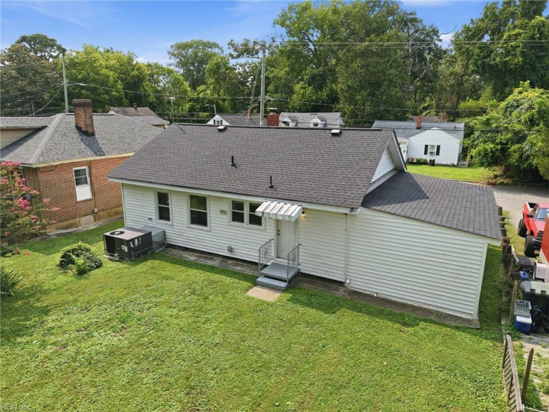 Photo 15 of 48 residential for sale in Newport News virginia