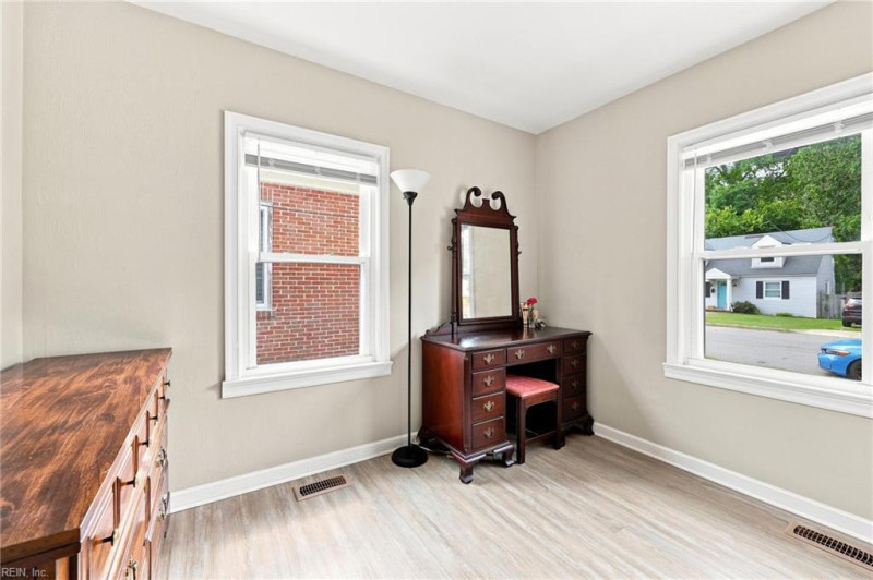 Photo 31 of 48 residential for sale in Newport News virginia