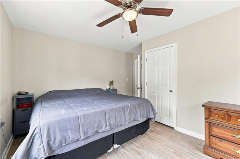 Photo 34 of 48 residential for sale in Newport News virginia