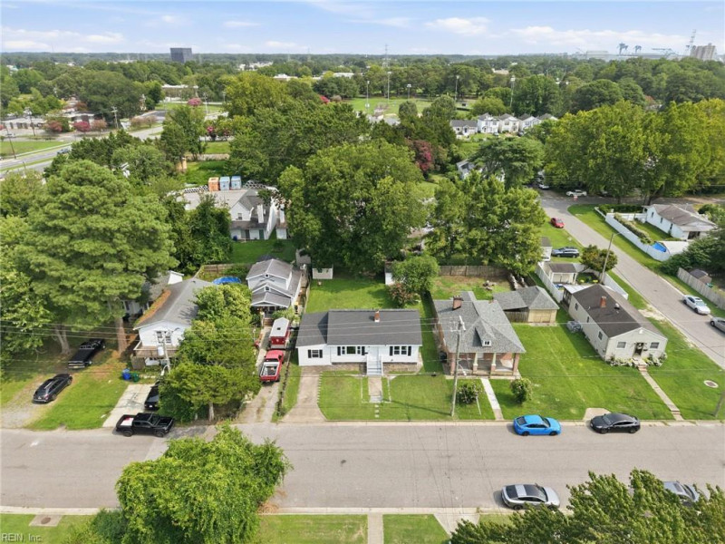 Photo 4 of 48 residential for sale in Newport News virginia