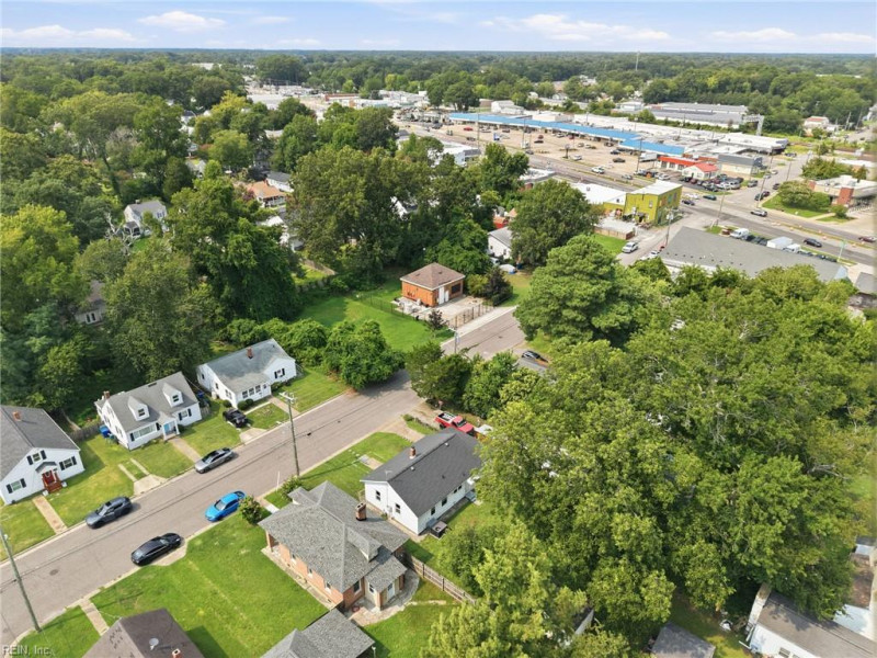 Photo 8 of 48 residential for sale in Newport News virginia