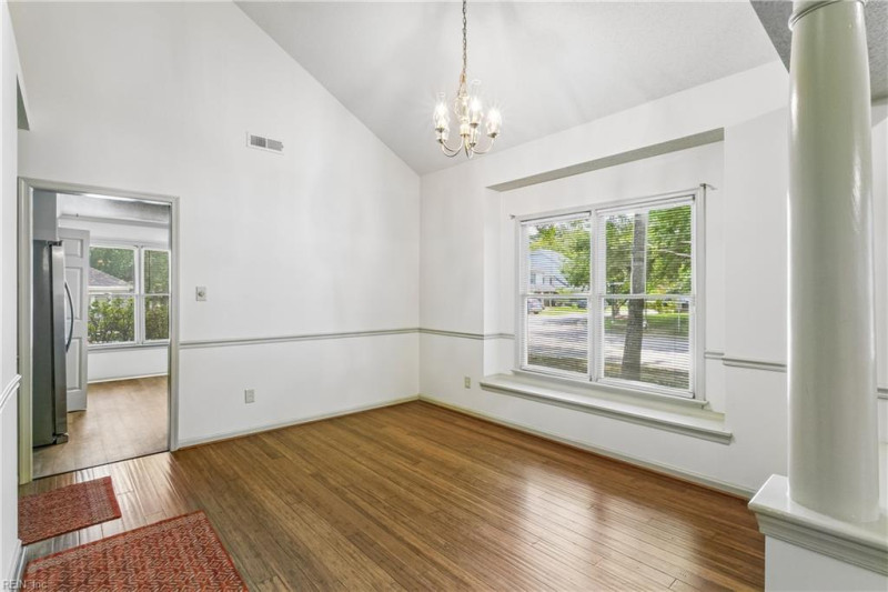 Photo 13 of 41 residential for sale in York County virginia