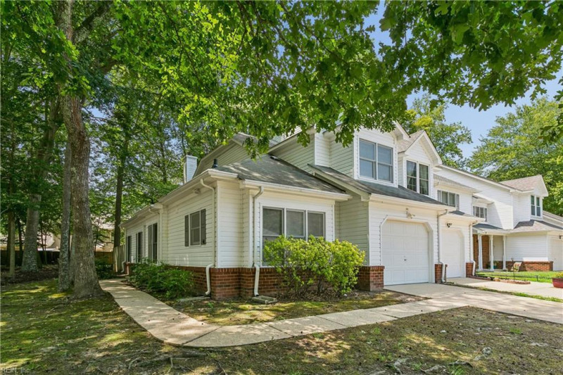 Photo 3 of 41 residential for sale in York County virginia