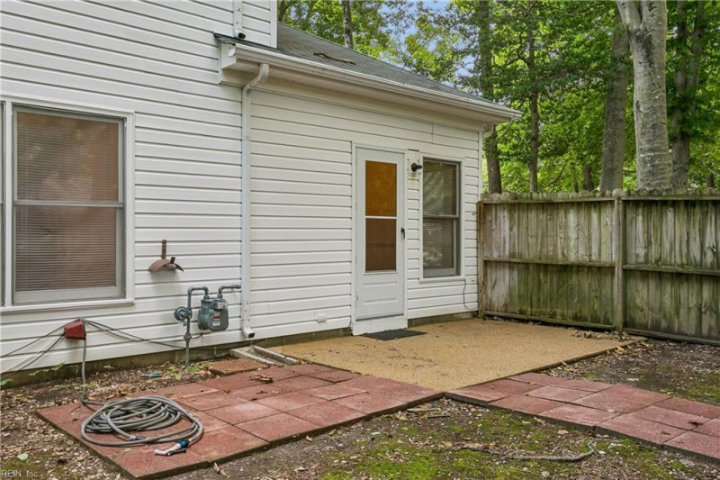Photo 39 of 41 residential for sale in York County virginia