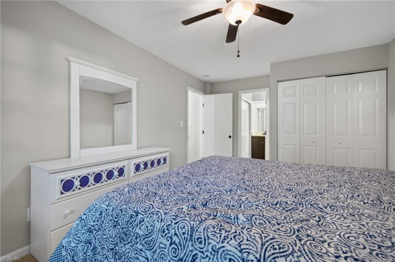 Photo 16 of 22 residential for sale in Chesapeake virginia