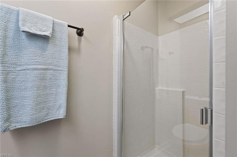 Photo 18 of 22 residential for sale in Chesapeake virginia
