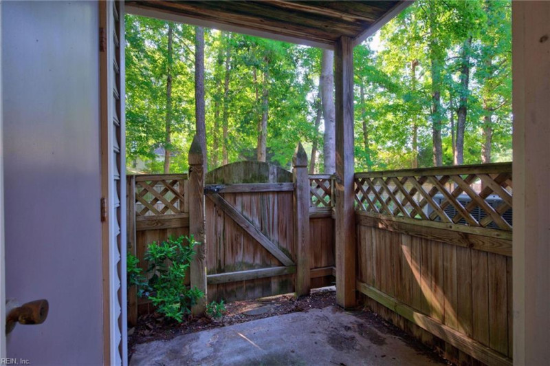Photo 21 of 22 residential for sale in Chesapeake virginia