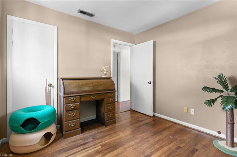 Photo 13 of 22 residential for sale in Norfolk virginia Photo 13 of 22 residential for sale in Norfolk virginia