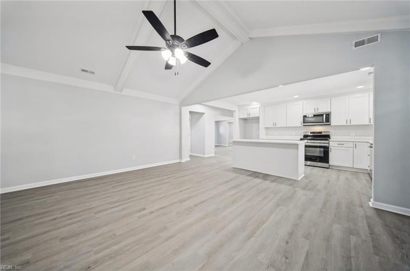 Photo 10 of 37 residential for sale in Virginia Beach virginia