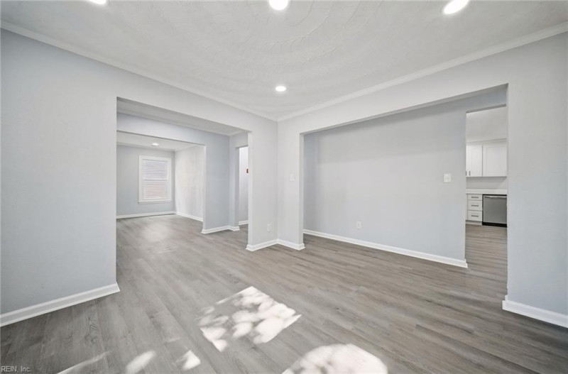 Photo 16 of 37 residential for sale in Virginia Beach virginia
