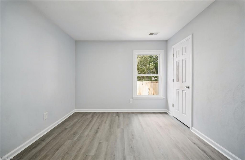 Photo 19 of 37 residential for sale in Virginia Beach virginia