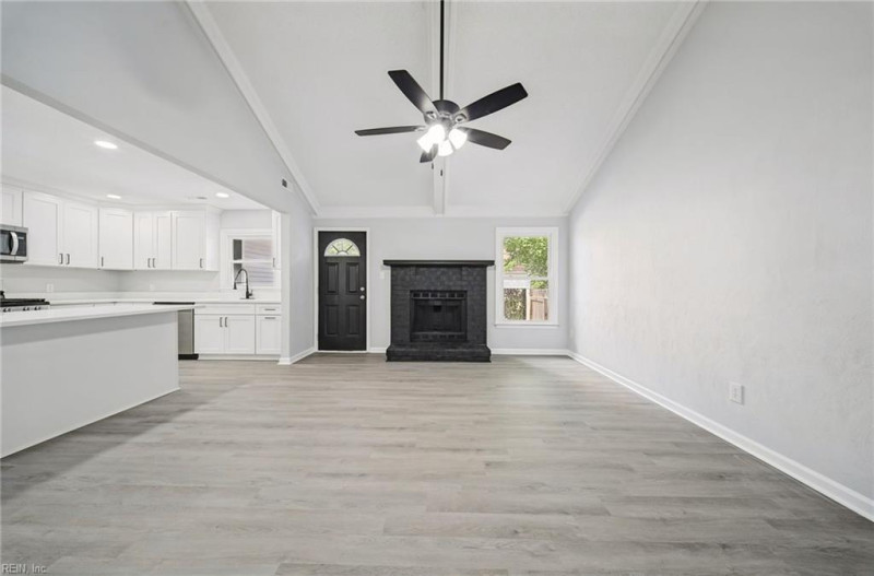 Photo 7 of 37 residential for sale in Virginia Beach virginia