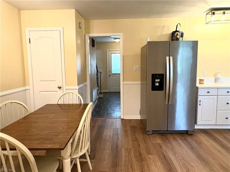 Photo 16 of 47 residential for sale in Portsmouth virginia