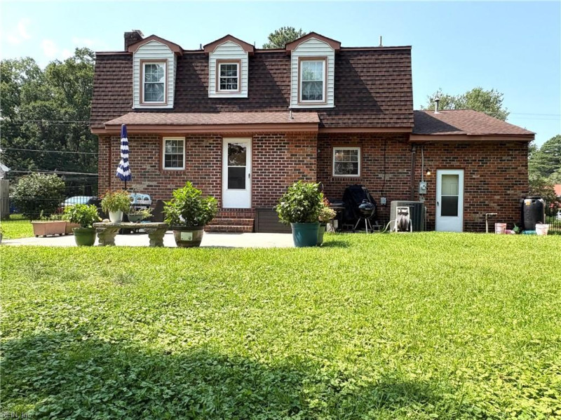Photo 42 of 47 residential for sale in Portsmouth virginia