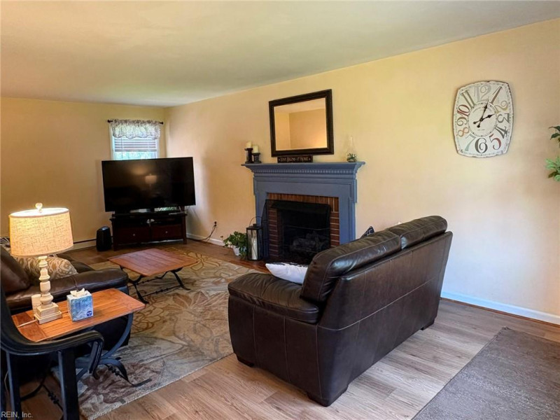 Photo 6 of 47 residential for sale in Portsmouth virginia