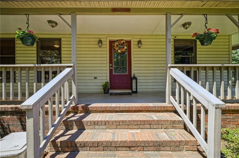 Photo 44 of 47 residential for sale in Gloucester County virginia Photo 44 of 47 residential for sale in Gloucester County virginia