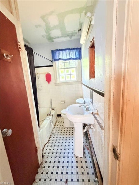 Photo 4 of 8 residential for sale in Norfolk virginia Photo 4 of 8 residential for sale in Norfolk virginia