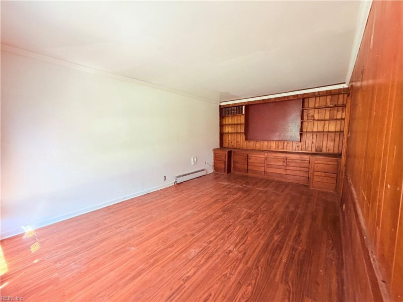 Photo 5 of 8 residential for sale in Norfolk virginia Photo 5 of 8 residential for sale in Norfolk virginia
