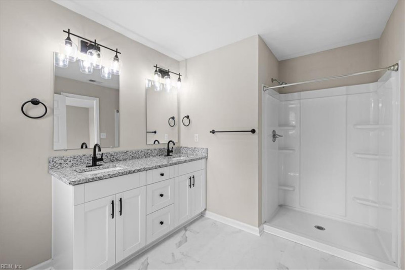 Photo 22 of 37 residential for sale in Suffolk virginia
