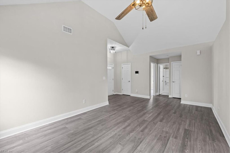 Photo 6 of 37 residential for sale in Suffolk virginia