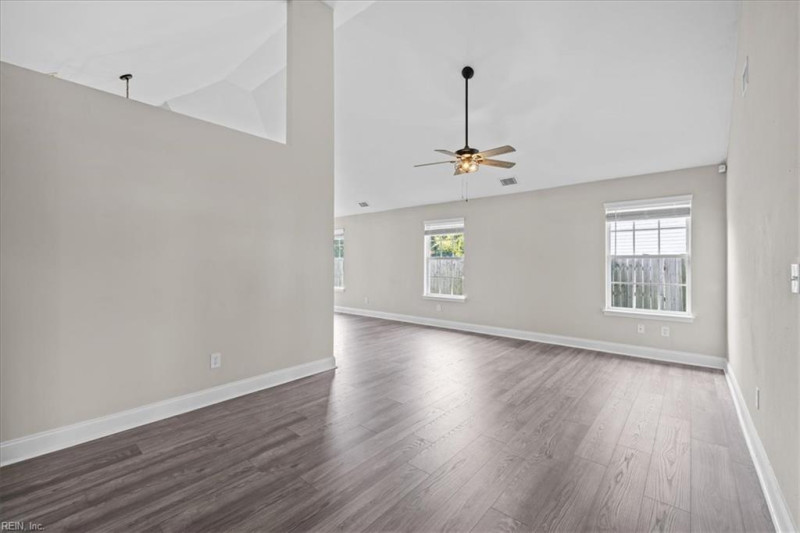 Photo 8 of 37 residential for sale in Suffolk virginia