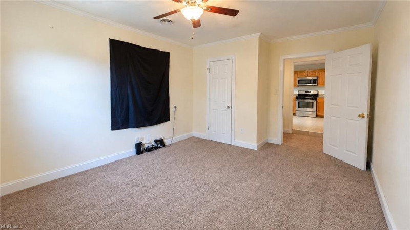Photo 4 of 9 rental for rent in Hampton virginia