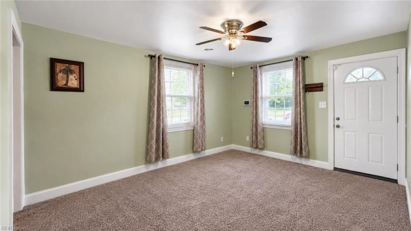 Photo 7 of 9 rental for rent in Hampton virginia