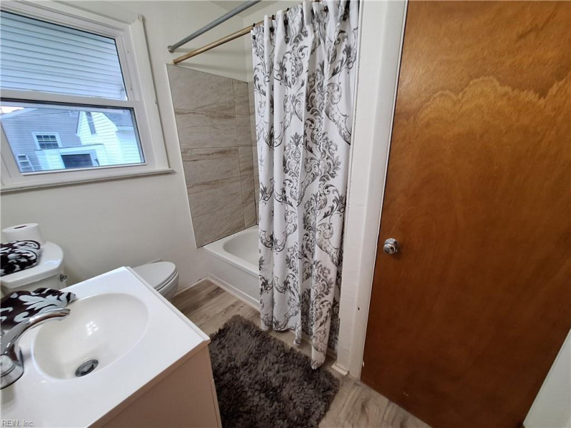 Photo 14 of 28 residential for sale in Chesapeake virginia Photo 14 of 28 residential for sale in Chesapeake virginia