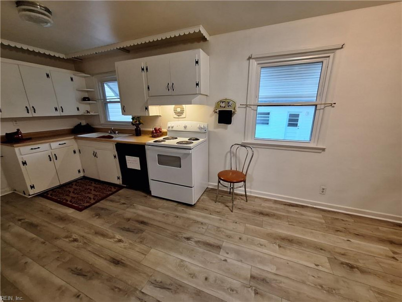 Photo 8 of 28 residential for sale in Chesapeake virginia Photo 8 of 28 residential for sale in Chesapeake virginia