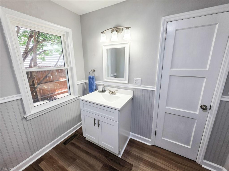 Photo 13 of 25 residential for sale in Norfolk virginia Photo 13 of 25 residential for sale in Norfolk virginia