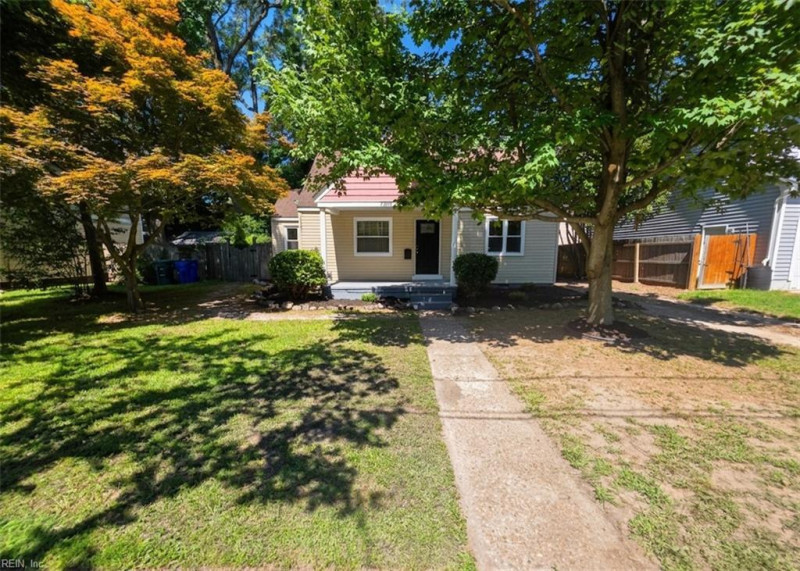 Photo 18 of 25 residential for sale in Norfolk virginia Photo 18 of 25 residential for sale in Norfolk virginia