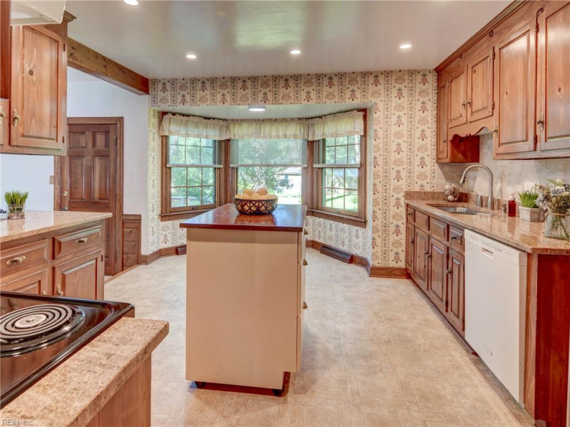 Photo 14 of 48 residential for sale in Chesapeake virginia Photo 14 of 48 residential for sale in Chesapeake virginia