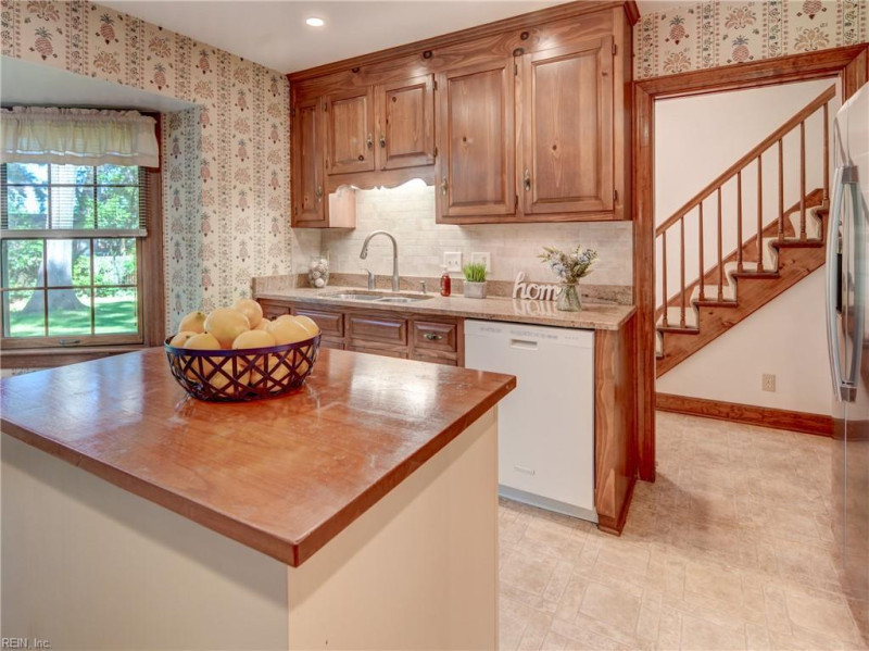 Photo 15 of 48 residential for sale in Chesapeake virginia Photo 15 of 48 residential for sale in Chesapeake virginia