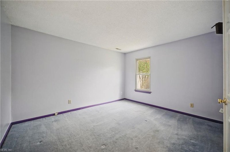 Photo 17 of 43 residential for sale in Chesapeake virginia Photo 17 of 43 residential for sale in Chesapeake virginia