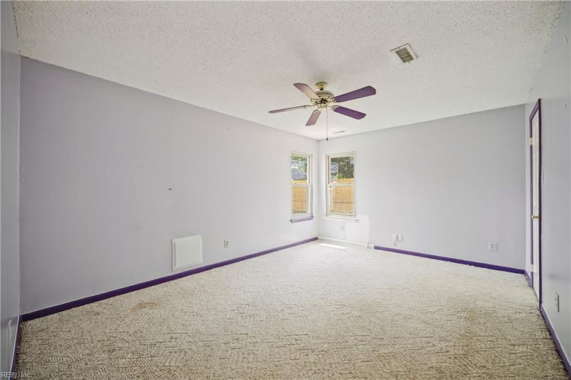 Photo 19 of 43 residential for sale in Chesapeake virginia Photo 19 of 43 residential for sale in Chesapeake virginia