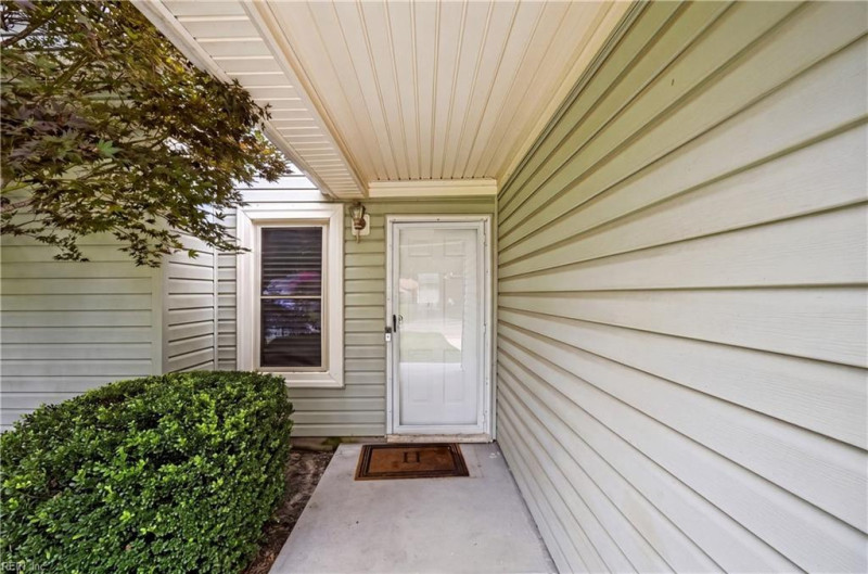 Photo 5 of 43 residential for sale in Chesapeake virginia Photo 5 of 43 residential for sale in Chesapeake virginia