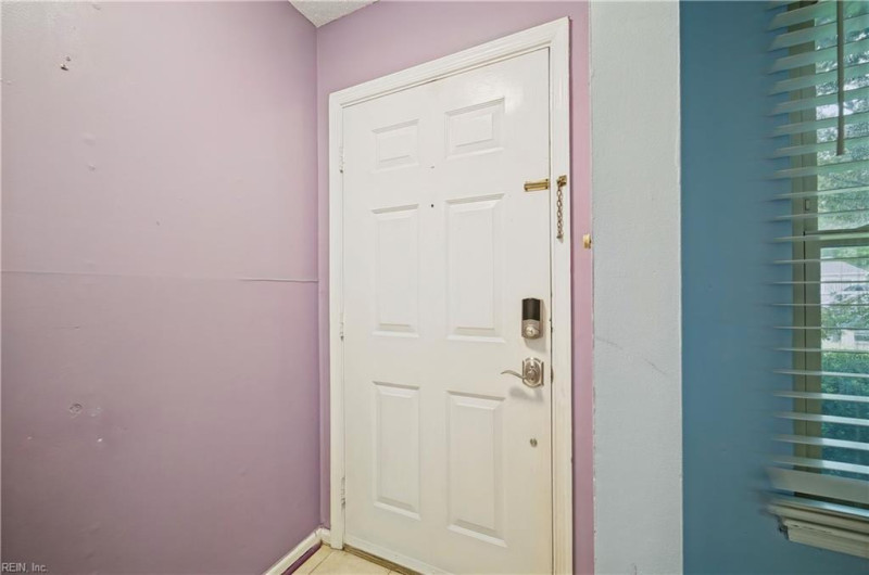 Photo 6 of 43 residential for sale in Chesapeake virginia Photo 6 of 43 residential for sale in Chesapeake virginia