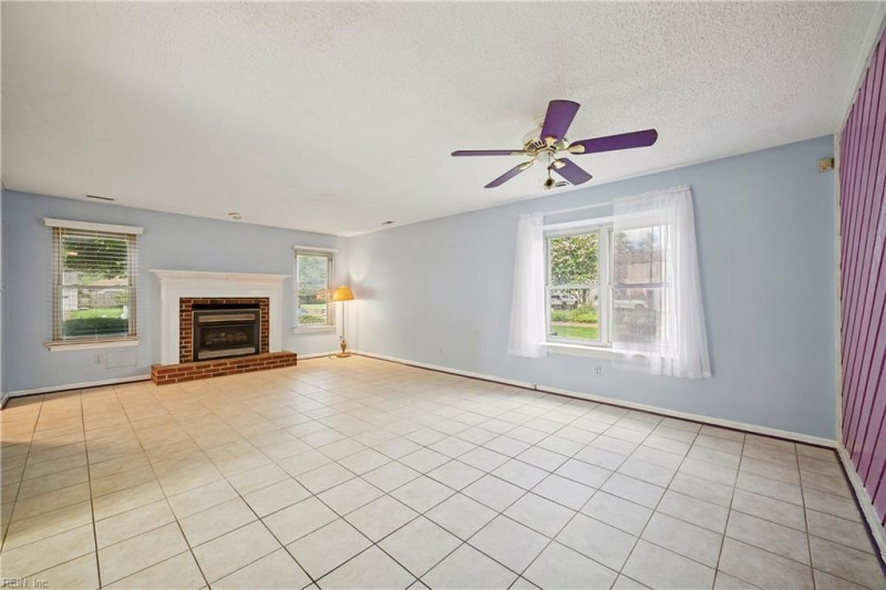 Photo 8 of 43 residential for sale in Chesapeake virginia Photo 8 of 43 residential for sale in Chesapeake virginia