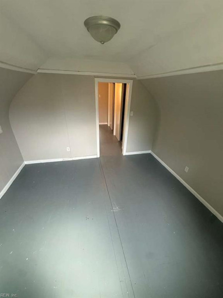 Photo 13 of 26 residential for sale in Portsmouth virginia