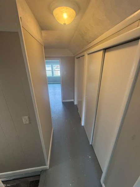 Photo 15 of 26 residential for sale in Portsmouth virginia
