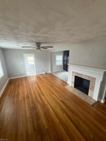Photo 4 of 26 residential for sale in Portsmouth virginia