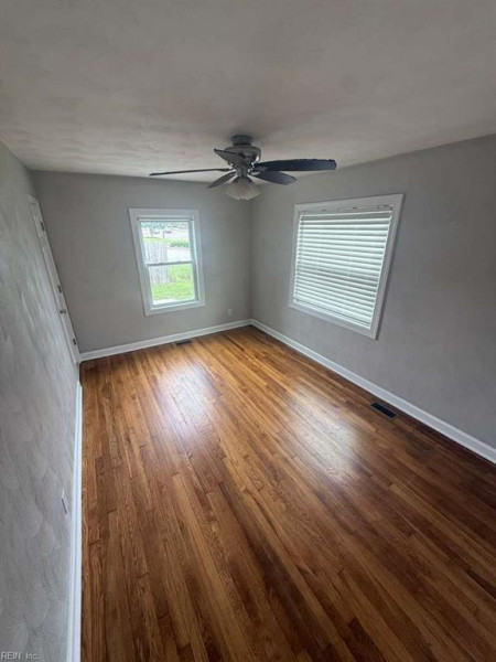 Photo 9 of 26 residential for sale in Portsmouth virginia