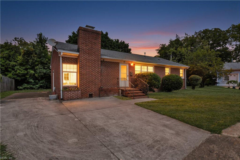 Photo 1 of 40 residential for sale in Hampton virginia