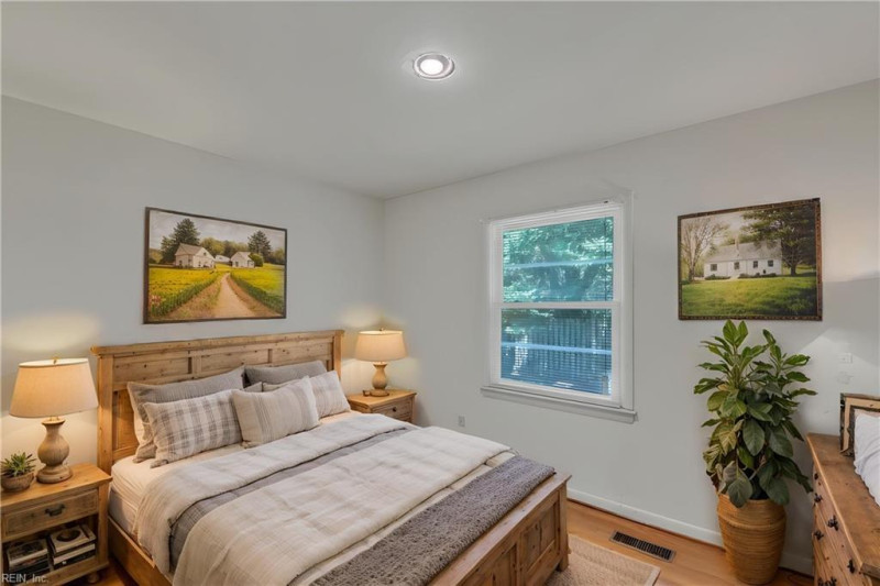 Photo 21 of 40 residential for sale in Hampton virginia